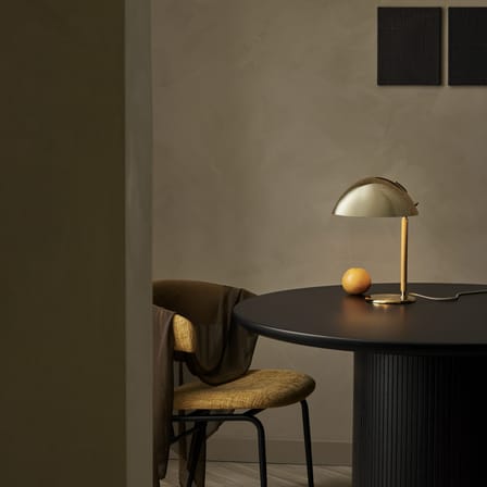 Lampe de table 9209 métal or / Paavo Tynell, 1940 - Gubi