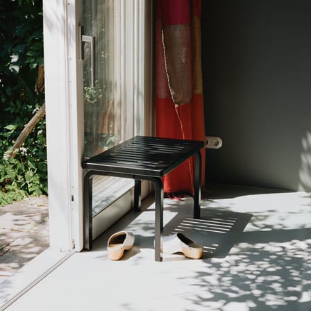 Banc 153B bois noir / L 72,5 cm - Alvar Aalto, 1945 / Assise à lattes - ARTEK