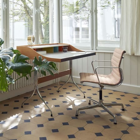 Fauteuil pivotant Aluminium Chair EA104 tissu vert / Eames, 1958 - Vitra