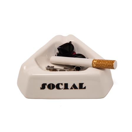 Centre de table Social Smoker céramique blanc / Coupe avec cigarette - 36 x 36 x H 10 cm - Seletti