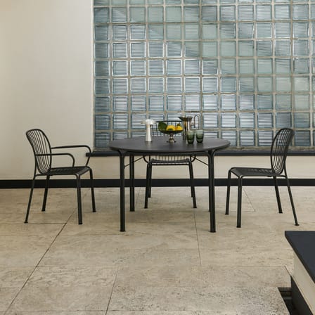 Chaise Thorvald SC94 métal noir - &tradition