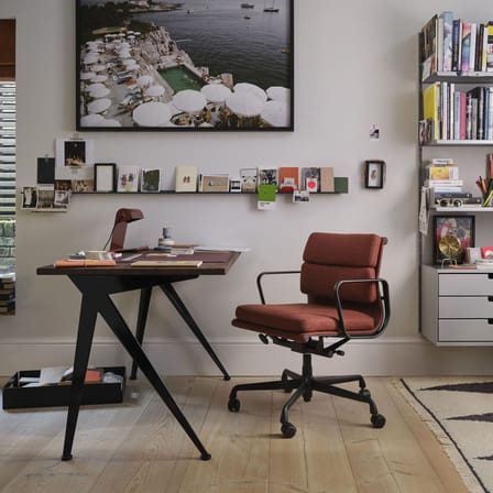 Fauteuil à roulettes Soft Pad EA 217 cuir vert / Eames, 1969 - Vitra
