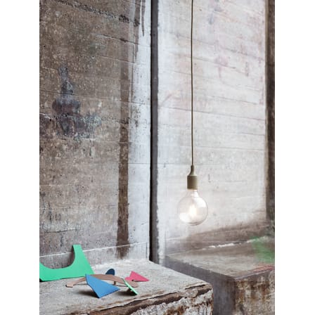 Suspension E27 plastique vert / Silicone - Ampoule incluse - Muuto