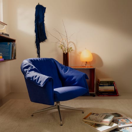 Fauteuil pivotant Bascule Lowback tissu bleu / Mécanisme d’inclinaison - Piètement 4 branches - Vitra