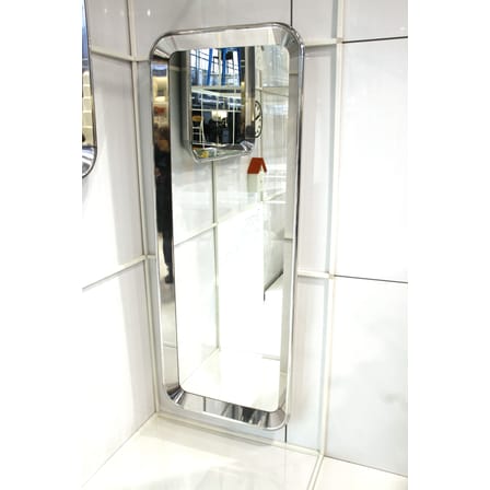 Miroir Déjà-vu métal / à poser ou suspendre - 73 x H 190 cm / Naoto Fukasawa, 2011 - Magis