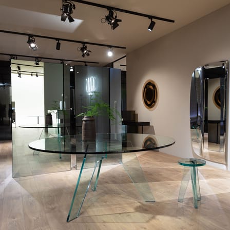 Crystal Round table glass transparent / Ø 160 cm - By Philippe Starck - Glas Italia