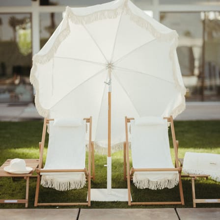 Pied de parasol The Classic métal blanc / 16 Kg - Pour mât de 2,5 à 5,08 cm - BUSINESS & PLEASURE