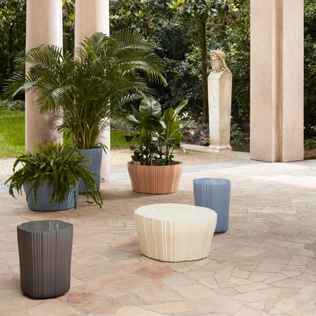 Table basse Corteza plastique blanc / 64 x 70 x H 36 cm - Recyclé - Kartell