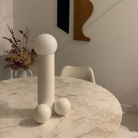Lampe de table Phallus métal blanc / H 45 cm / Seconde vie - Axel Chay