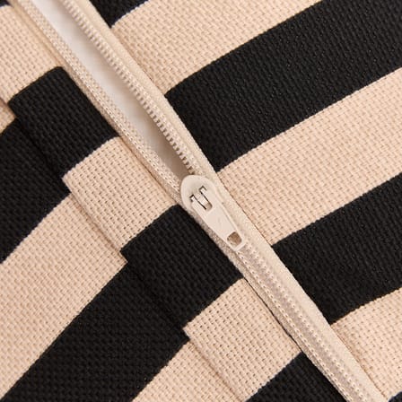 Sitzkissen Otto textil schwarz / Fußstütze – 55 x 55 cm - NOBODINOZ