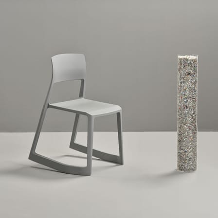 Chaise empilable Tip Ton RE plastique gris / Recyclé - Inclinable & ergonomique - Vitra