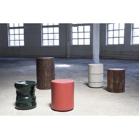 Table d'appoint Pawn céramique rouge / Tabouret - Ø 30 x H 36 cm - Fibre polyester - Serax