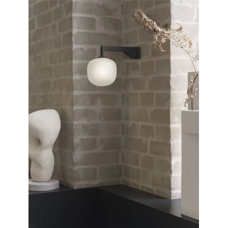 Applique avec prise Rime verre gris / Verre soufflé bouche - Muuto