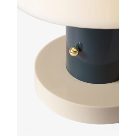 Lampe sans fil rechargeable Setago  JH27 plastique bleu / by Jaime Hayon - &tradition