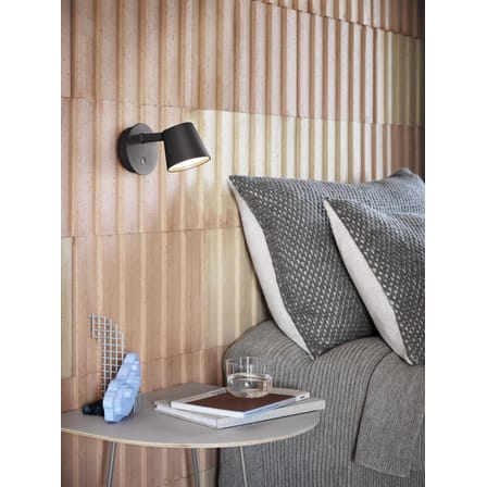 Applique avec prise Tip LED métal noir / Orientable - Variateur - Muuto