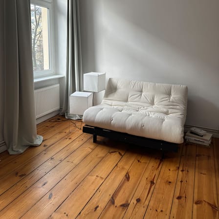 Schlafcouch Roots holz weiß / B 140 cm - 3 Positionen / Schwarze Struktur - KARUP