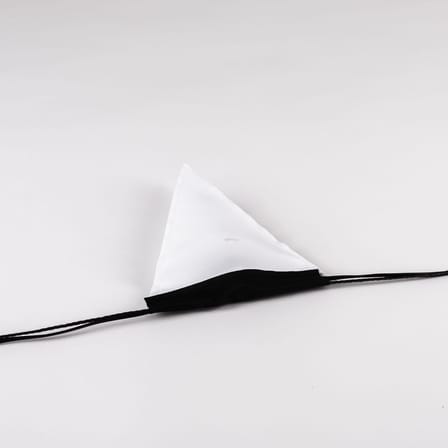 Ghirlanda luminosa per l'esterno Sagra LED tessuto bianco nero LED / 16 bandierine tessuto - Interno & esterno - Seletti