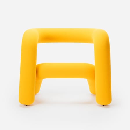 Fauteuil rembourré Extra Bold tissu jaune / Tissu Kvadrat uni - Big Game, 2009 - Moustache