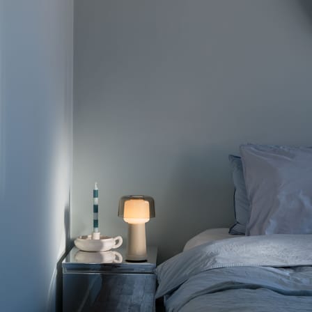 Kabellose, wiederaufladbare Außenlampe Revolve LED plastikmaterial beige - Fatboy