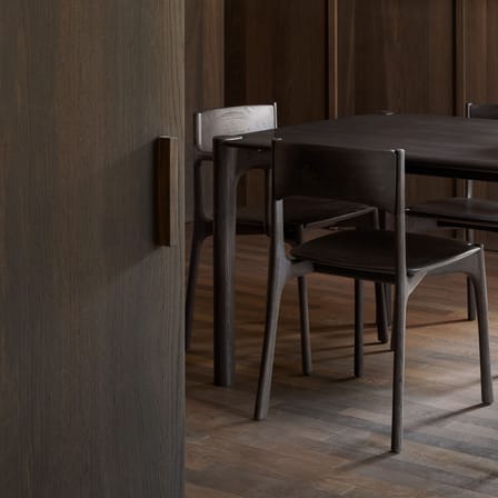 Table rectangulaire PI bois marron / 140 x 80 cm - 6 personnes - Ethnicraft