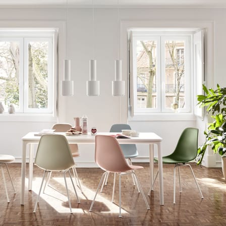 Chaise RE DSX - Eames Plastic Side Chair plastique bleu / (1950) - Pieds blancs / Recyclé - Vitra