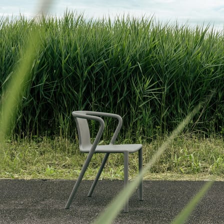 Fauteuil empilable RE Air-Armchair plastique gris / Recyclé - Jasper Morrison, 2006 - Magis