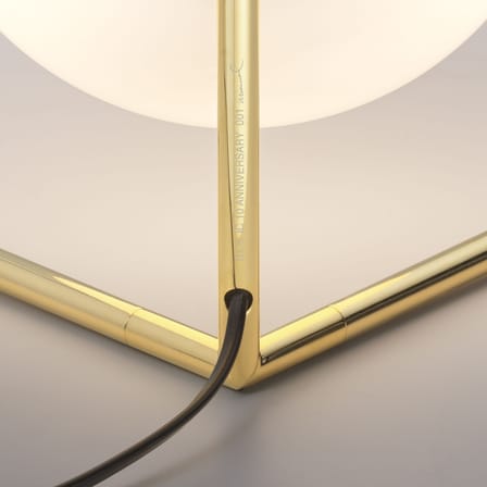 Lampe de table IC T1 Low 10 Anniversary verre or / Or 24K - Edition numérotée & signée - Flos