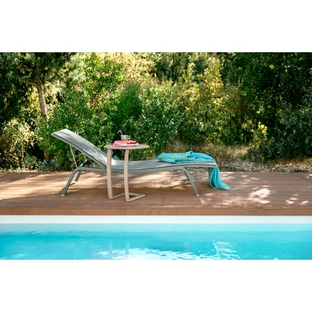 Table d'appoint Alizé métal violet / Déporté - Ø 48 cm - Fermob