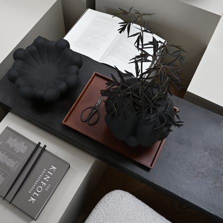 Bloom Medium Bowl ceramic black / Ø 28.5 x H 10.5 cm - 101 COPENHAGEN