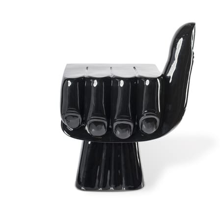 Table d'appoint Fist plastique noir / Pouf - 38 x 54 cm - Pols Potten
