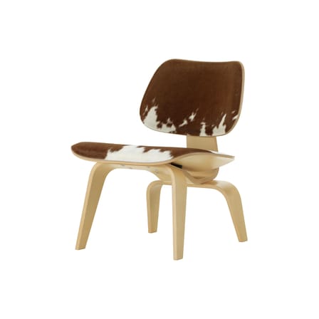 Fauteuil bas Plywood Group LCW bois marron / Eames, 1969 - Peau de vache - Vitra