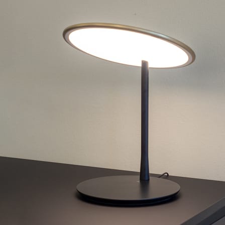 Lampe de table Disc LED métal or / Orientable - NINE
