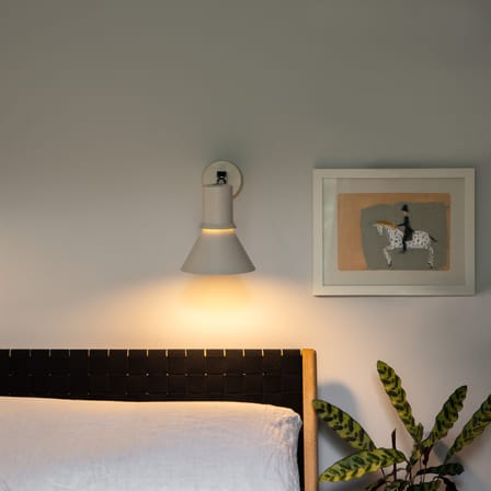 Wandleuchte mit Stromkabel Type 80 W2 metall beige / Gelenkarm – Netzanschluss - Anglepoise