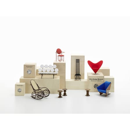 Miniature Hill House 1 bois noir / Mackintosh (1903) - Vitra