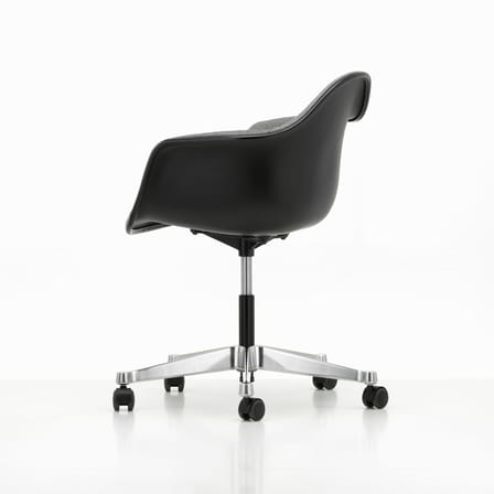 Fauteuil à roulettes PACC - Eames Plastic Armchair / (1950) - Rembourrage intégral / Recyclé - Vitra