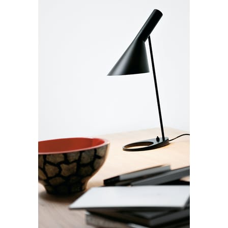Lampe de table AJ métal blanc / (1960) / H 56 cm - Louis Poulsen
