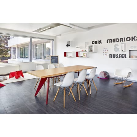 Sedia DSW - Eames Plastic Side Chair materiale plastico bianco / (1950) - legno chiaro - Vitra