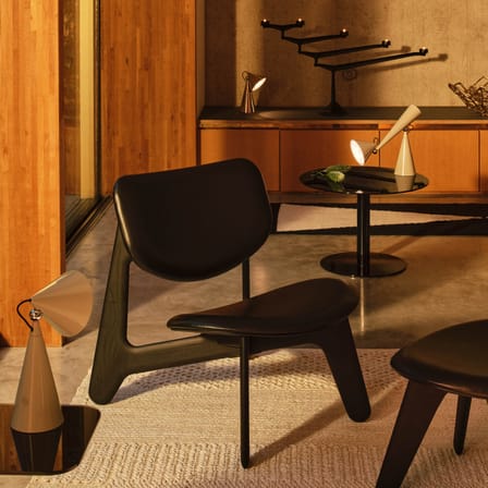 Lampada da tavolo Pose LED materiale plastico beige / Orientabile - Tom Dixon