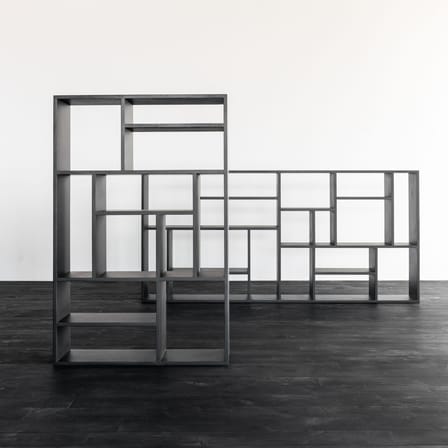 Bibliothèque M Large bois noir / Chêne massif - L 104 x H 219 cm - Ethnicraft