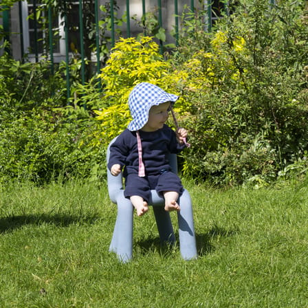 Chaise enfant Mini Bold tissu bleu ciel / Rembourrée - Moustache