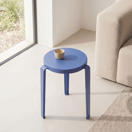 Tabouret empilable Lou Chroma bois bleu / Bois éco-certifié - TIPTOE