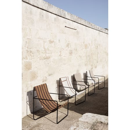 Fauteuil Desert tissu beige / Structure noire - Bouteilles plastique recyclées - Ferm Living