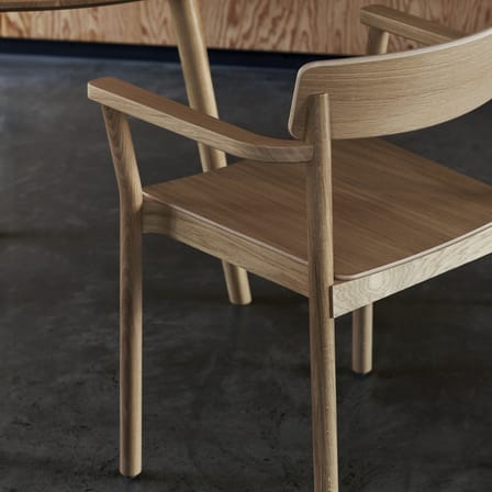 Fauteuil empilable Betty TK10 bois naturel - &tradition