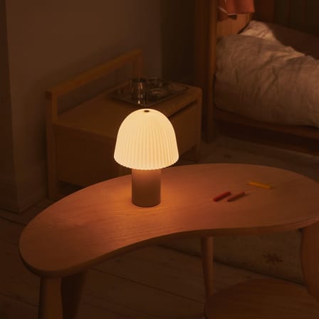 Scrivania bimbi Feve legno naturale / 79 x 40 x H 48 cm - Ferm Living