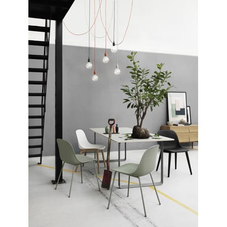 Suspension E27 plastique bleu / Silicone - Ampoule incluse - Muuto