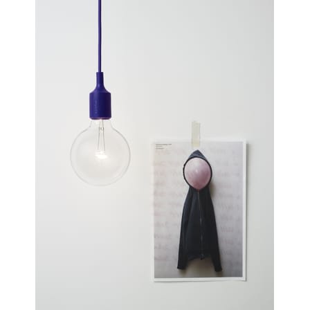 Suspension E27 plastique vert / Silicone - Ampoule incluse - Muuto