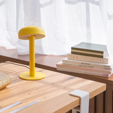 Lampe de table NOD LED métal jaune / H 25 cm - TIPTOE