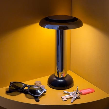 PL6 LED Wireless rechargeable lamp metal silver / By George Sowden - Ø 16 x H 26 cm - SOWDEN