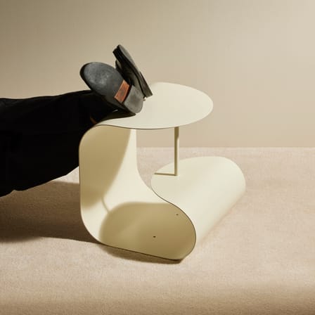 Table d'appoint Gégé métal beige / 45 x 45 x H 45 cm - Maison Sarah Lavoine