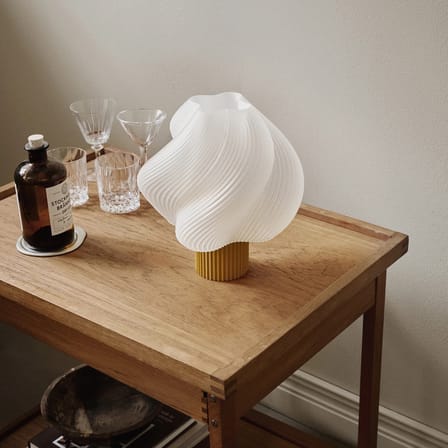 Lampe de table Soft Serve Regular jaune / H 26 cm - CRÈME ATELIER